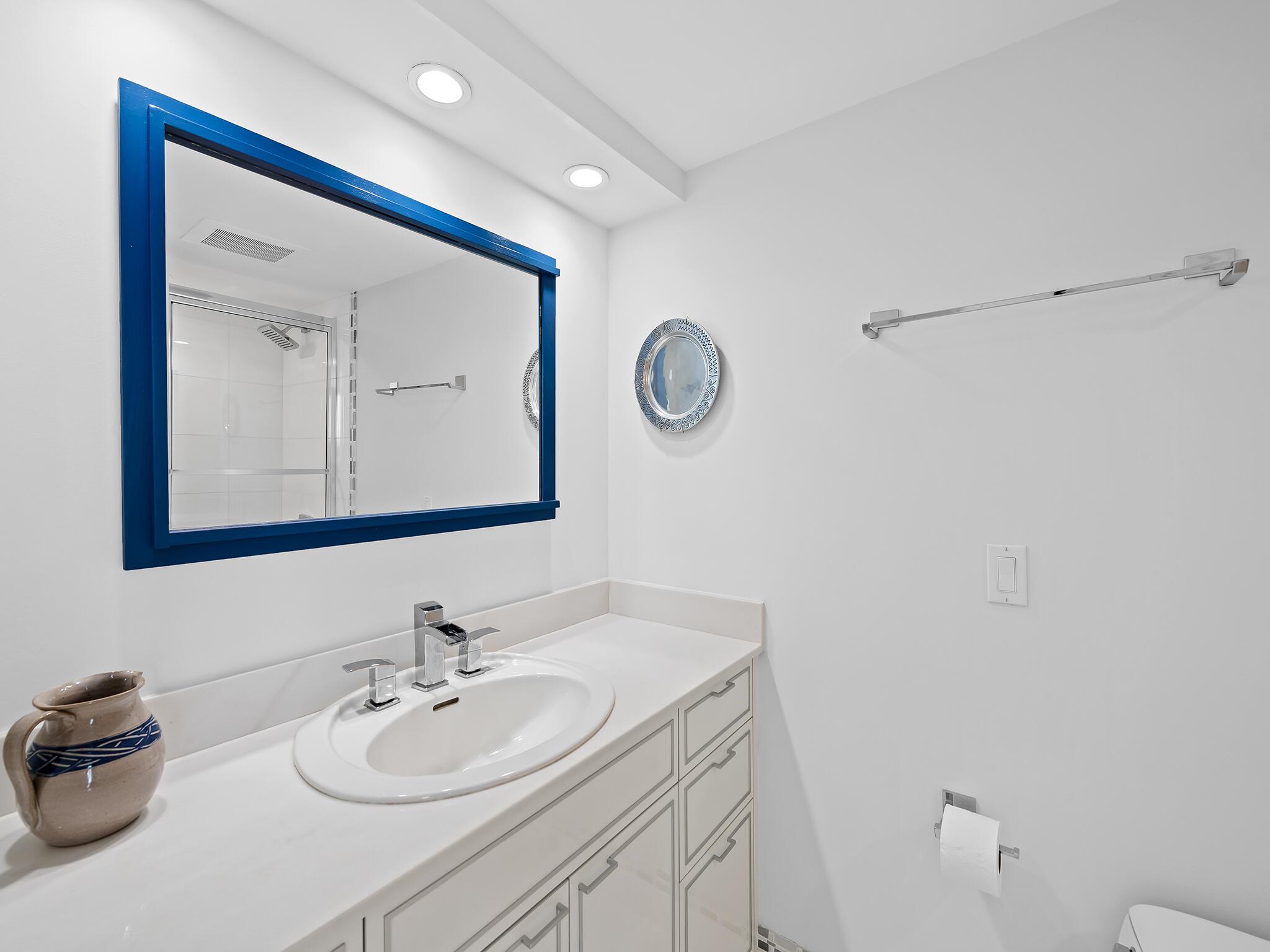 VILLA NOVA CONDO - Residential