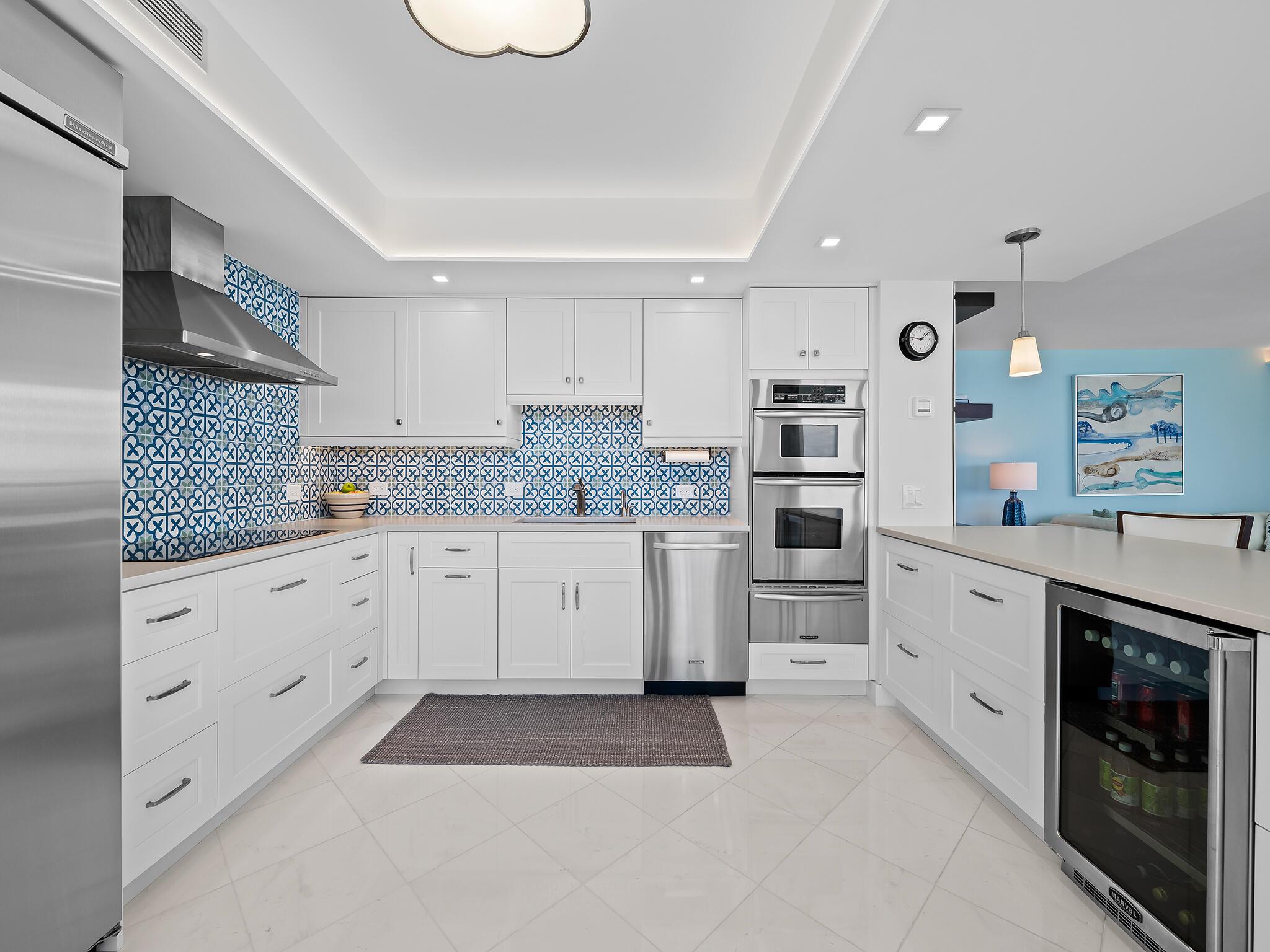 VILLA NOVA CONDO - Residential