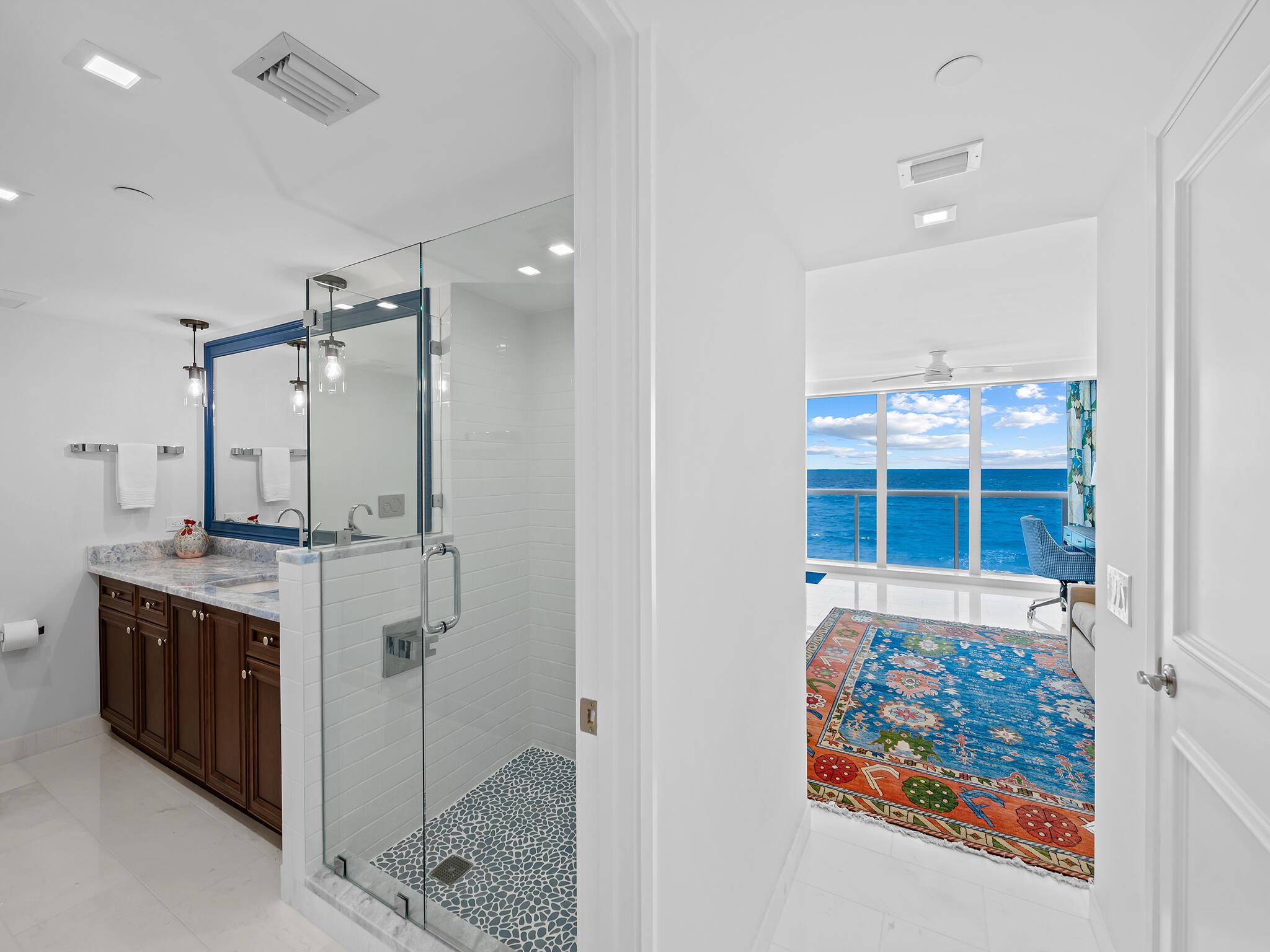 VILLA NOVA CONDO - Residential