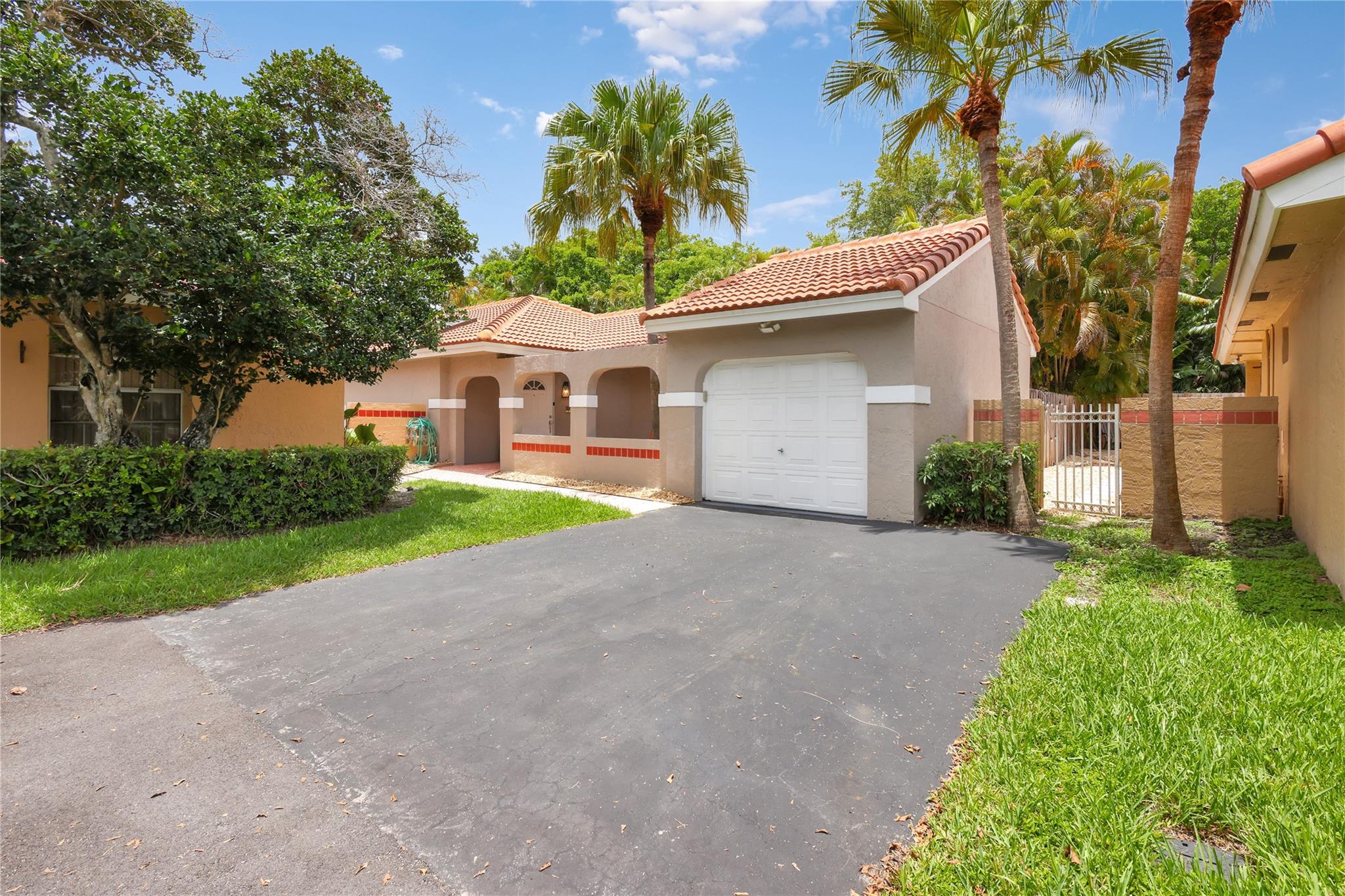 1515 Garden Rd