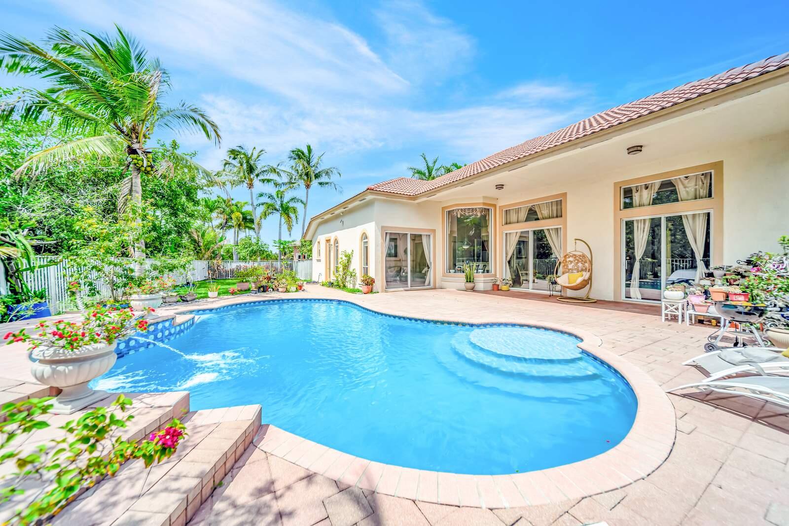 Grand Reserve - Residential