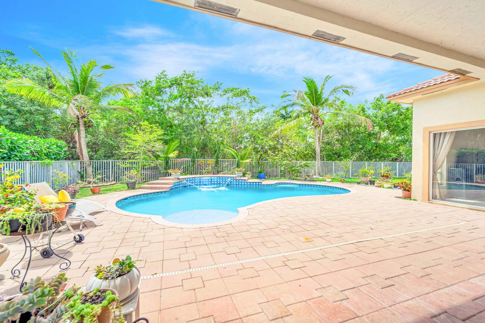 Grand Reserve - Residential