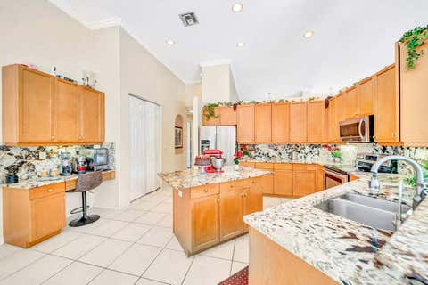 Tiny photo for 6169 NW 53rd Circle, Coral Springs, FL 33067 (MLS # B26015473)