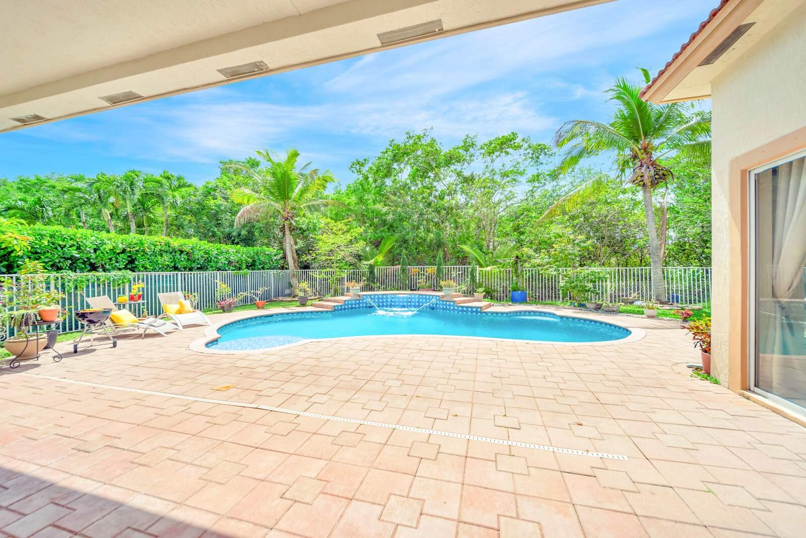 Grand Reserve - Residential