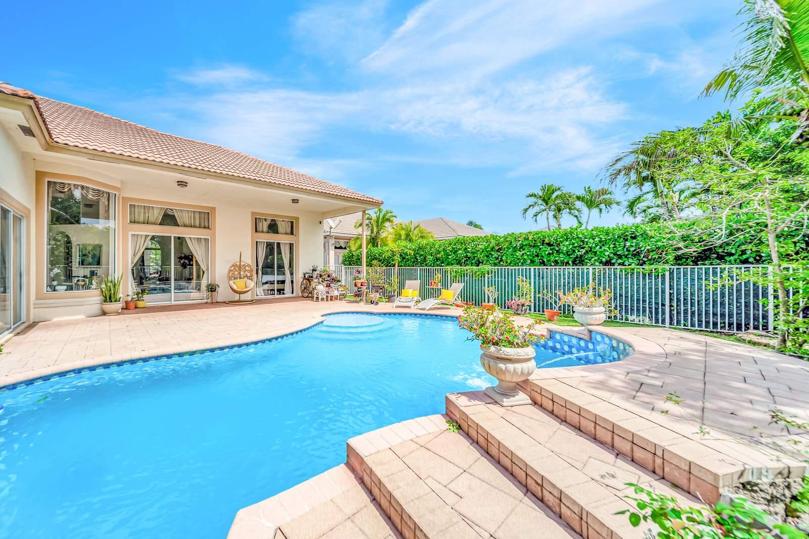 Grand Reserve - Residential