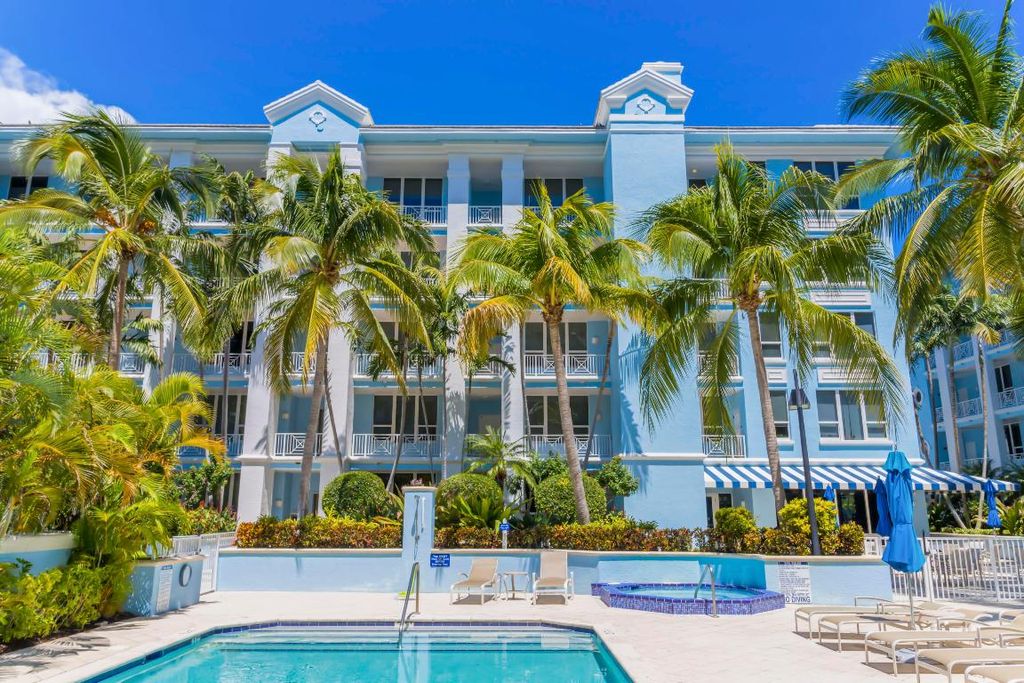 Photo of 701 SE 21st Avenue #204, Deerfield Beach, FL 33441 (MLS # R11079878)