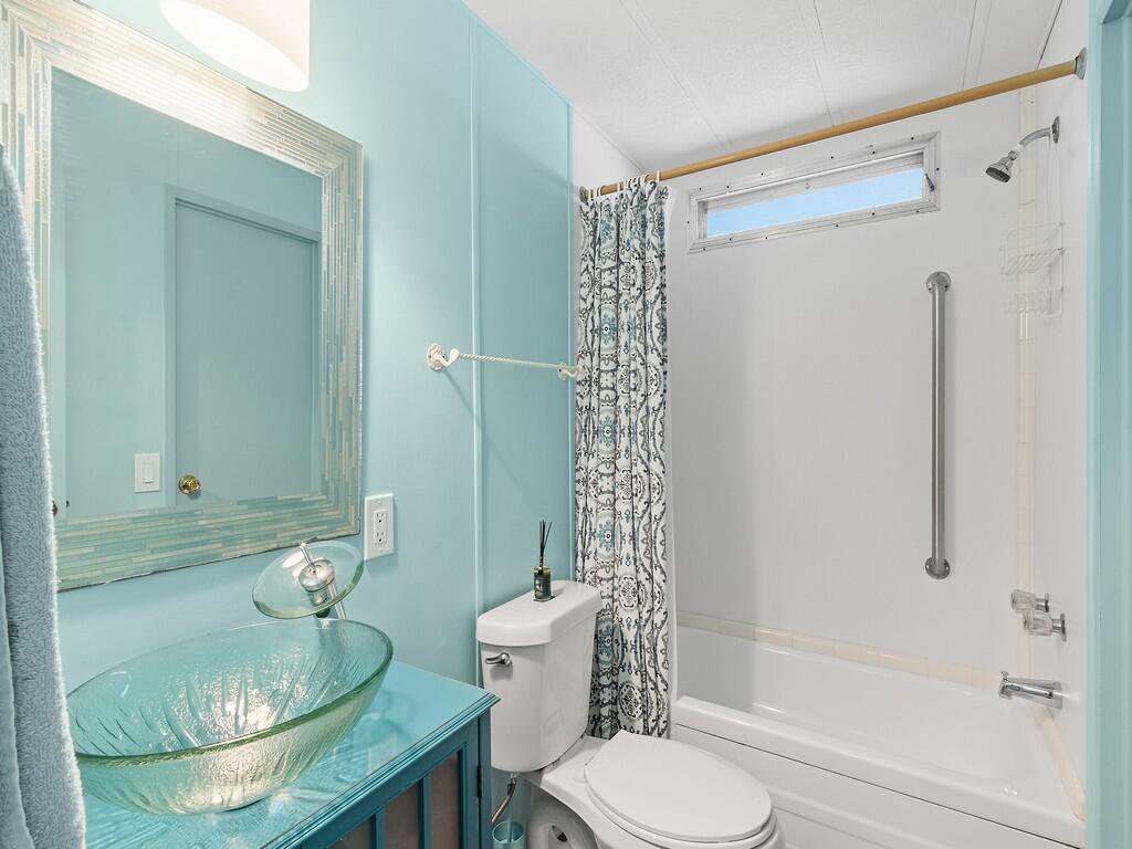 Pinelake Village - Residential