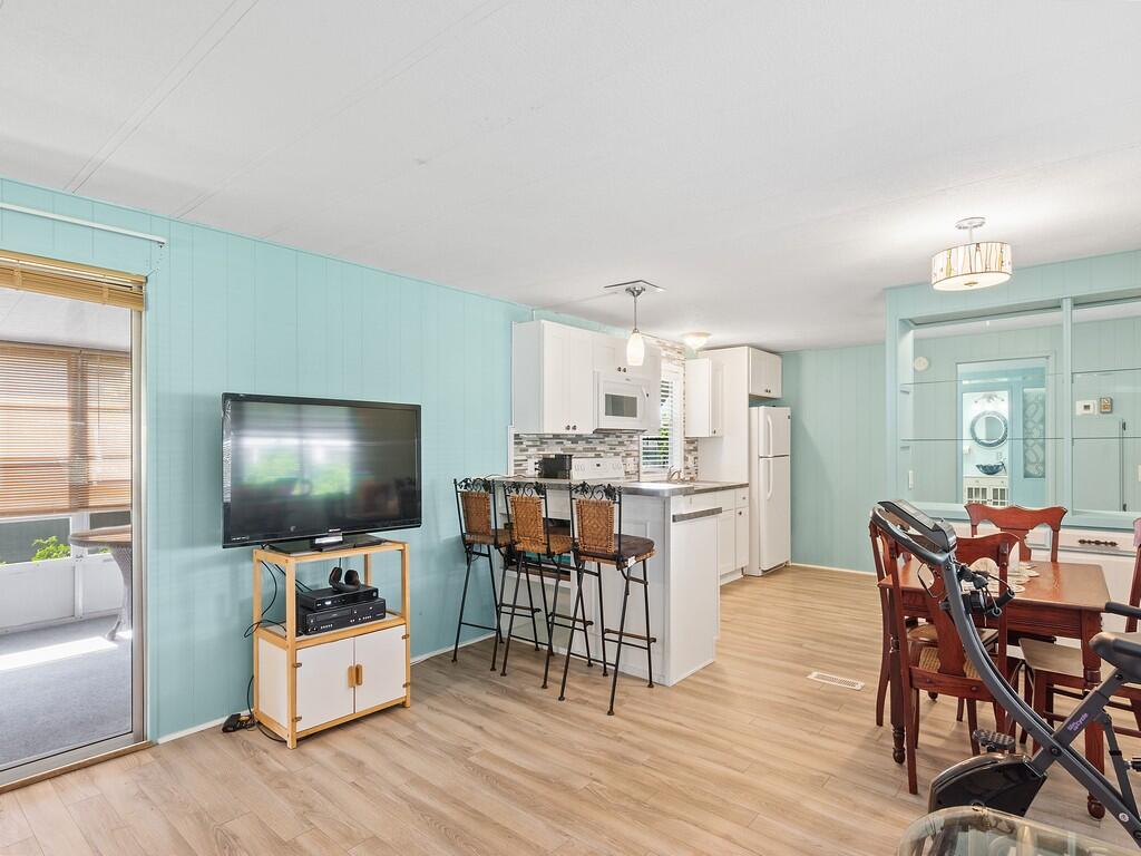 Pinelake Village - Residential