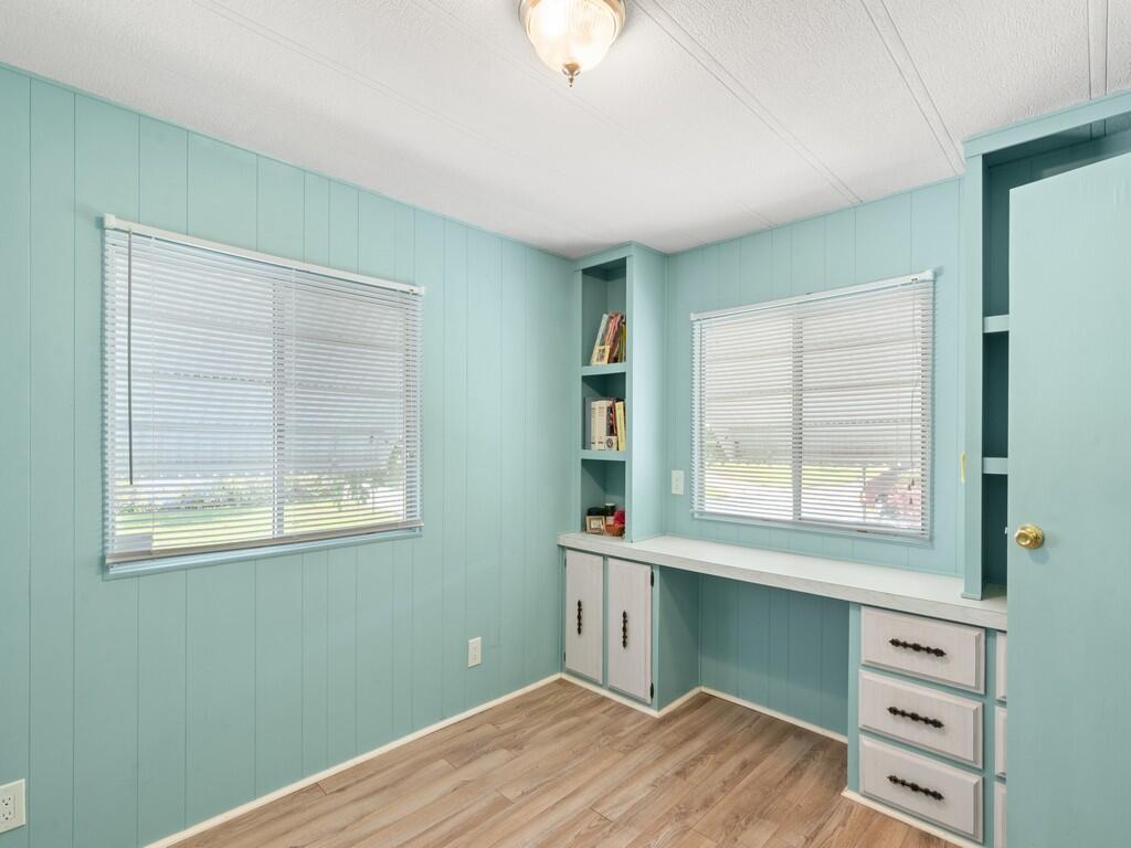 Pinelake Village - Residential