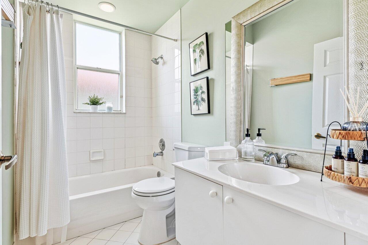 BOCA LANDINGS NORTH - Residential Lease