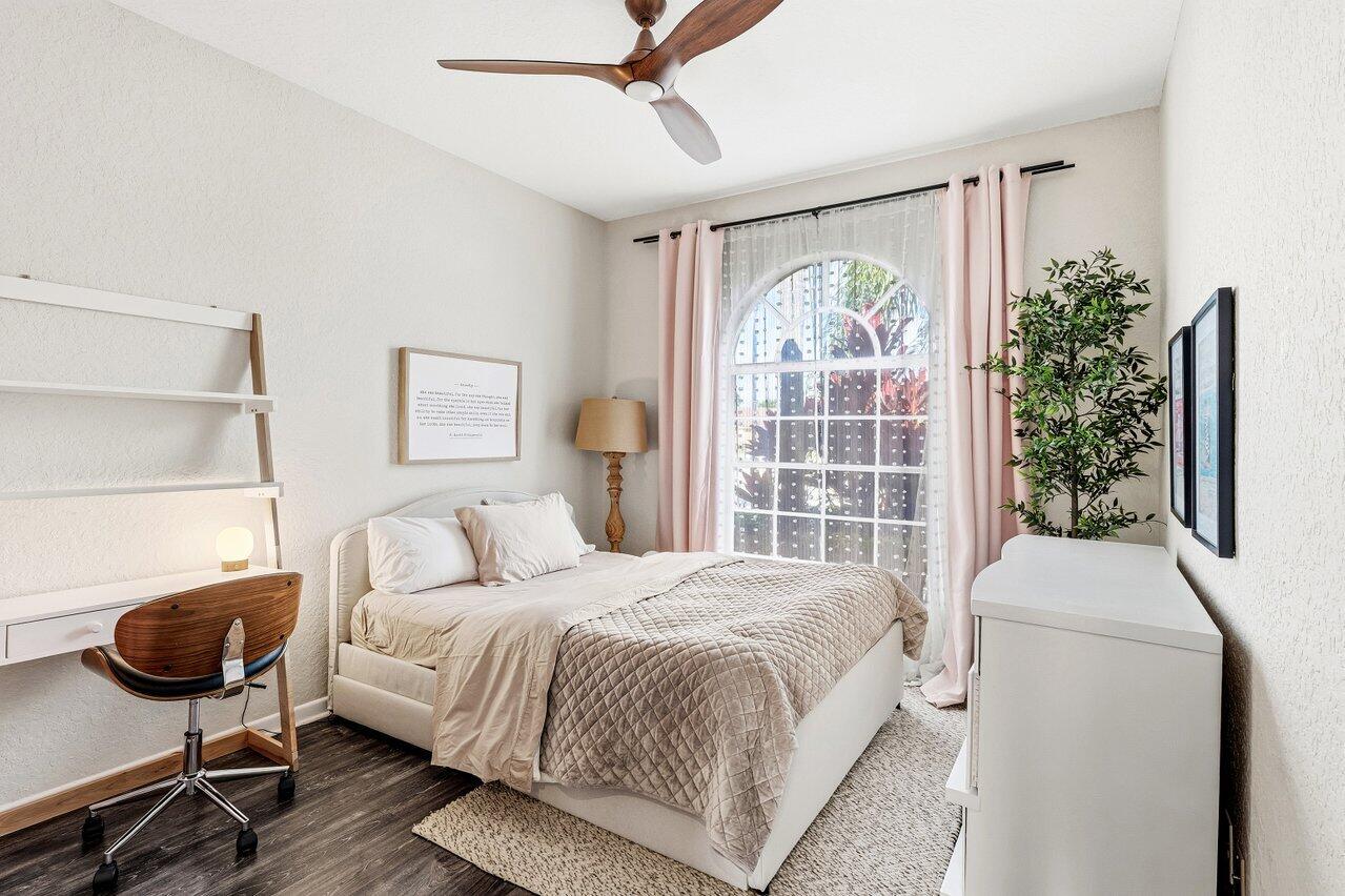 BOCA LANDINGS NORTH - Residential Lease