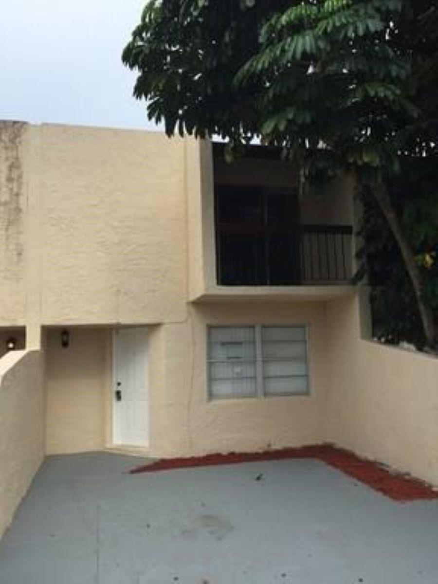 Beautiful 2/1.5 in the heart of Davie. Property Features Large Living Area | European Style Kitchen with Newer Appliances | Private Screened Patio | Fence front and back yard | Washer and Dryer Hookups and More | Close to Major Highways Walking Distance From, Universities, Shopping, Restaurants and Entertainment. No Credit Score Requirement.
