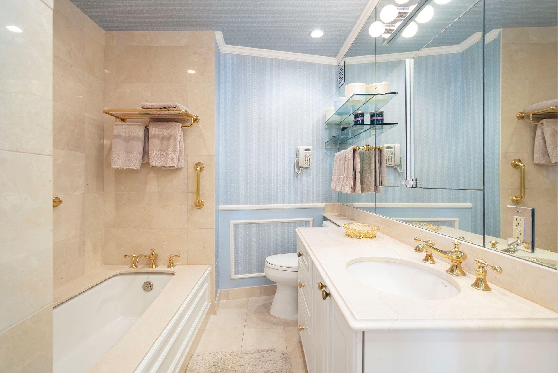 PALM BEACH TOWERS CONDO - Residential