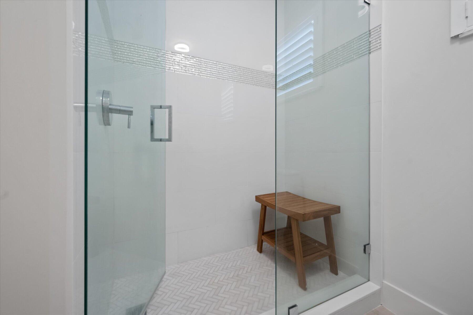 NEW PALM BEACH HGTS - Residential Lease