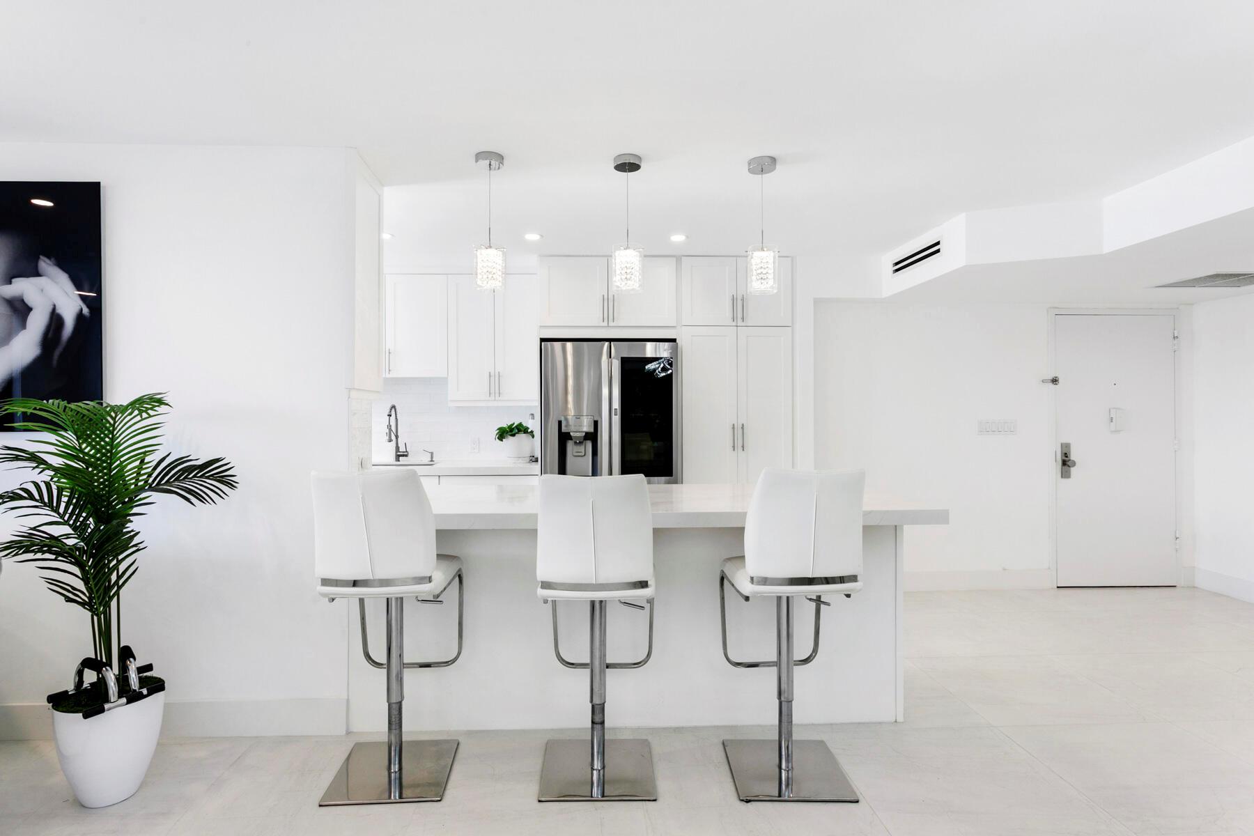 2860 S Ocean Boulevard 512