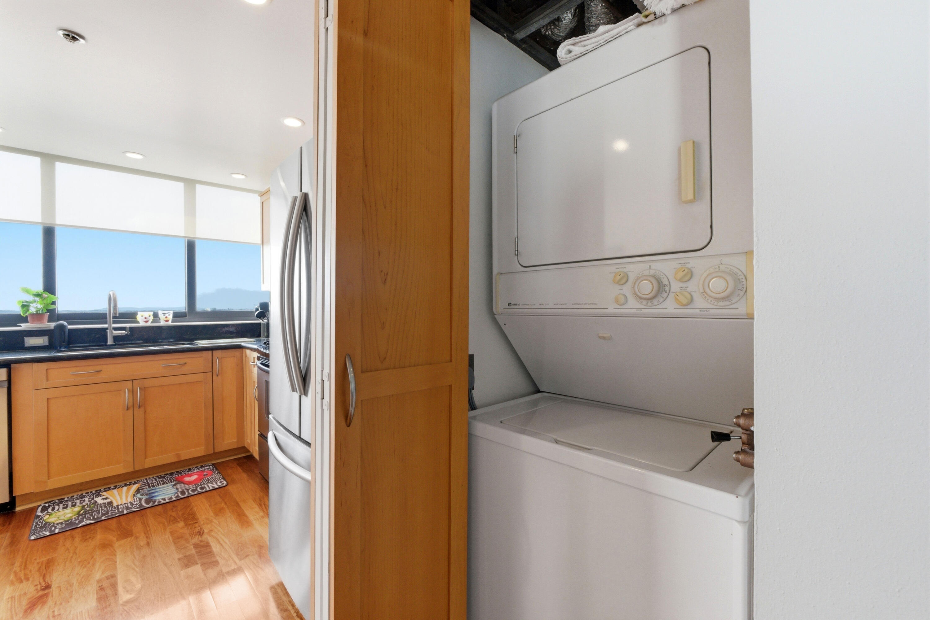 RENAISSANCE OF POMPANO BEACH - Residential Lease