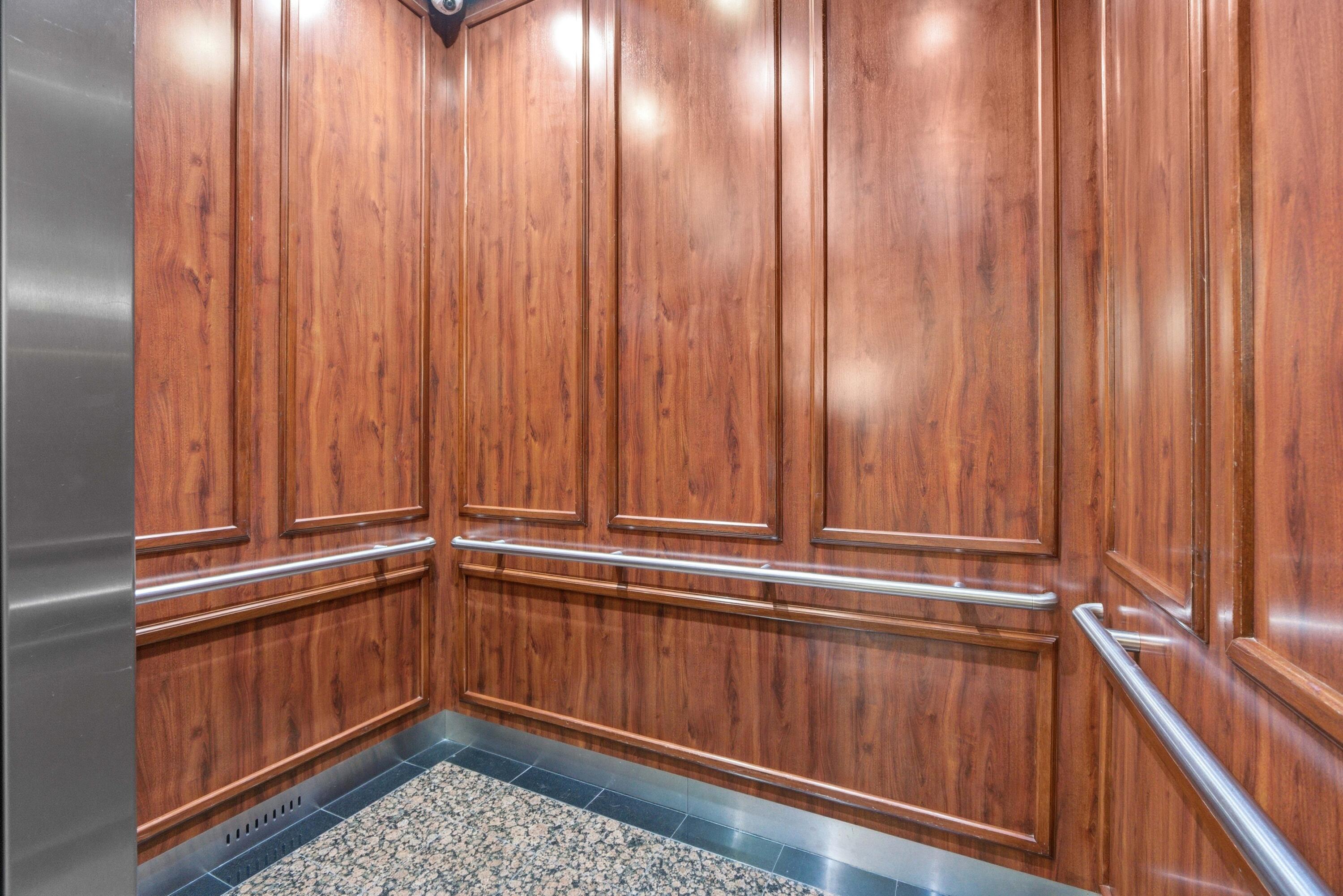 RENAISSANCE OF POMPANO BEACH - Residential Lease