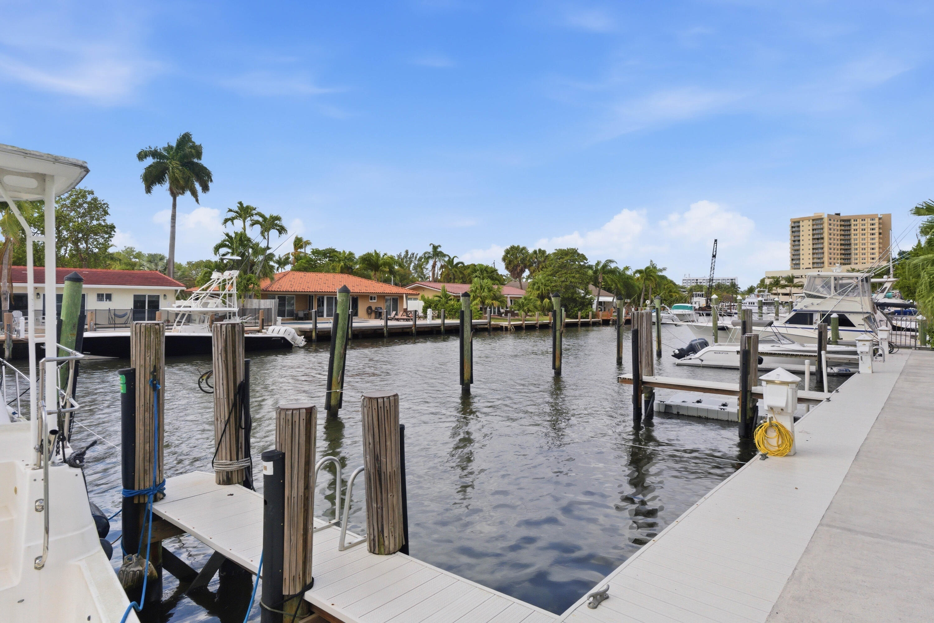 RENAISSANCE OF POMPANO BEACH - Residential Lease