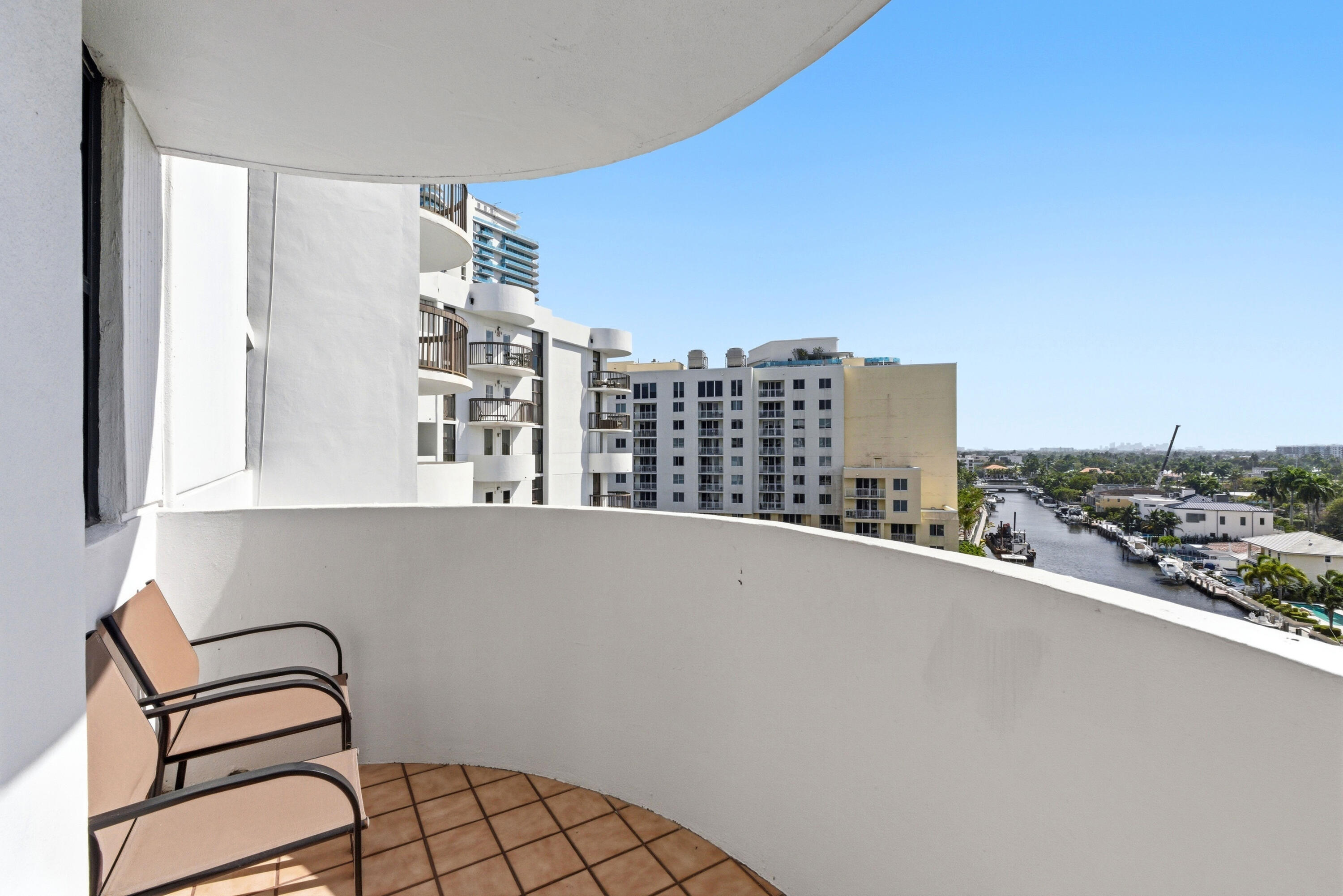 RENAISSANCE OF POMPANO BEACH - Residential Lease