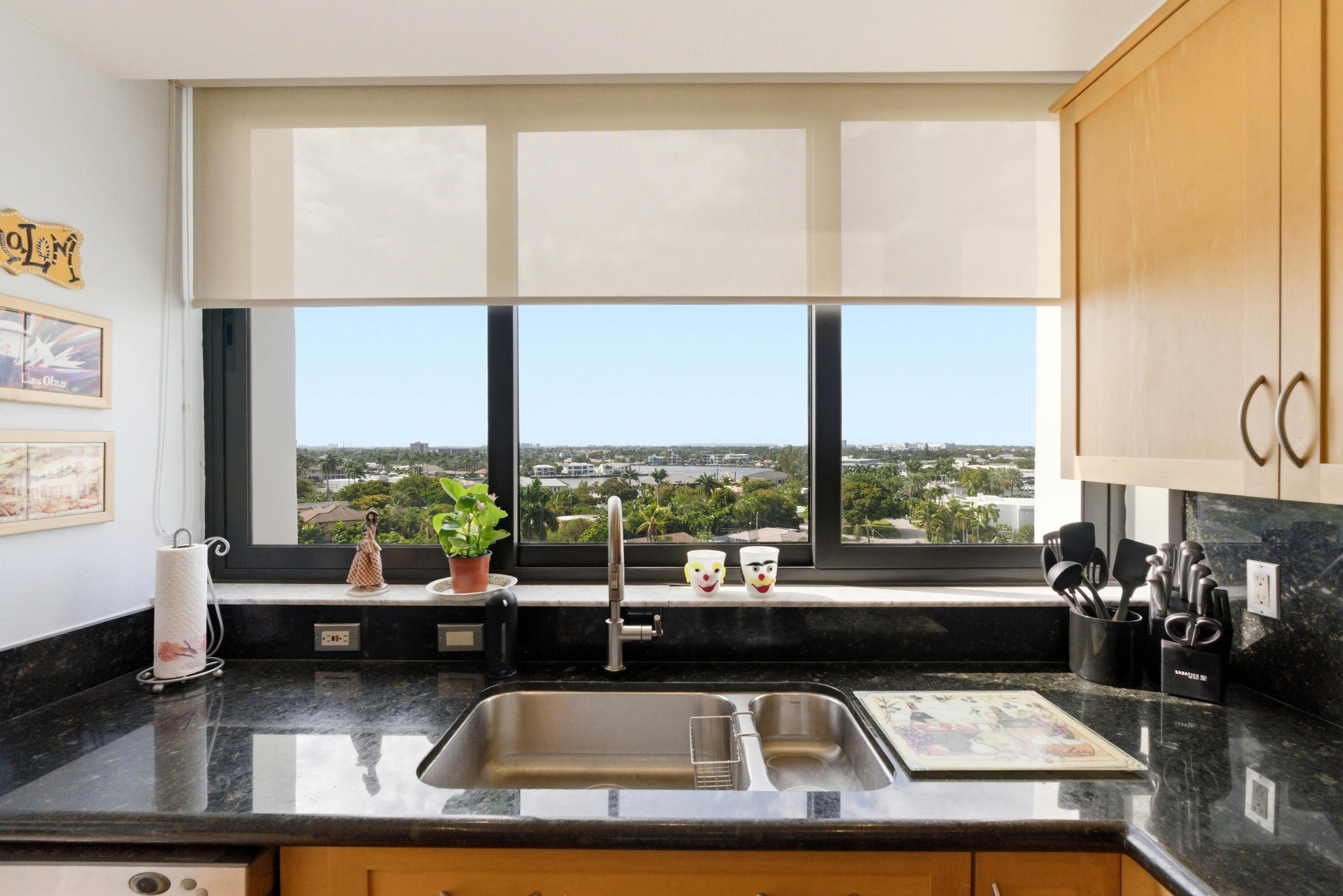 RENAISSANCE OF POMPANO BEACH - Residential Lease