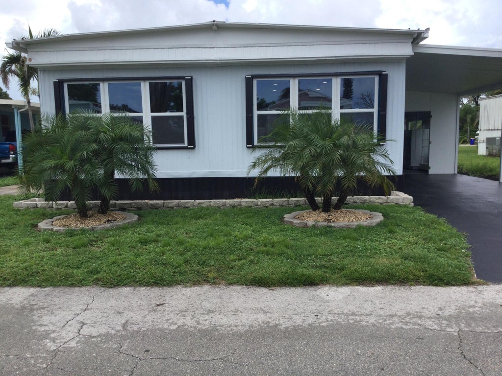 Photo of 5000 SE Federal Highway #802, Stuart, FL 34997 (MLS # B26071231)