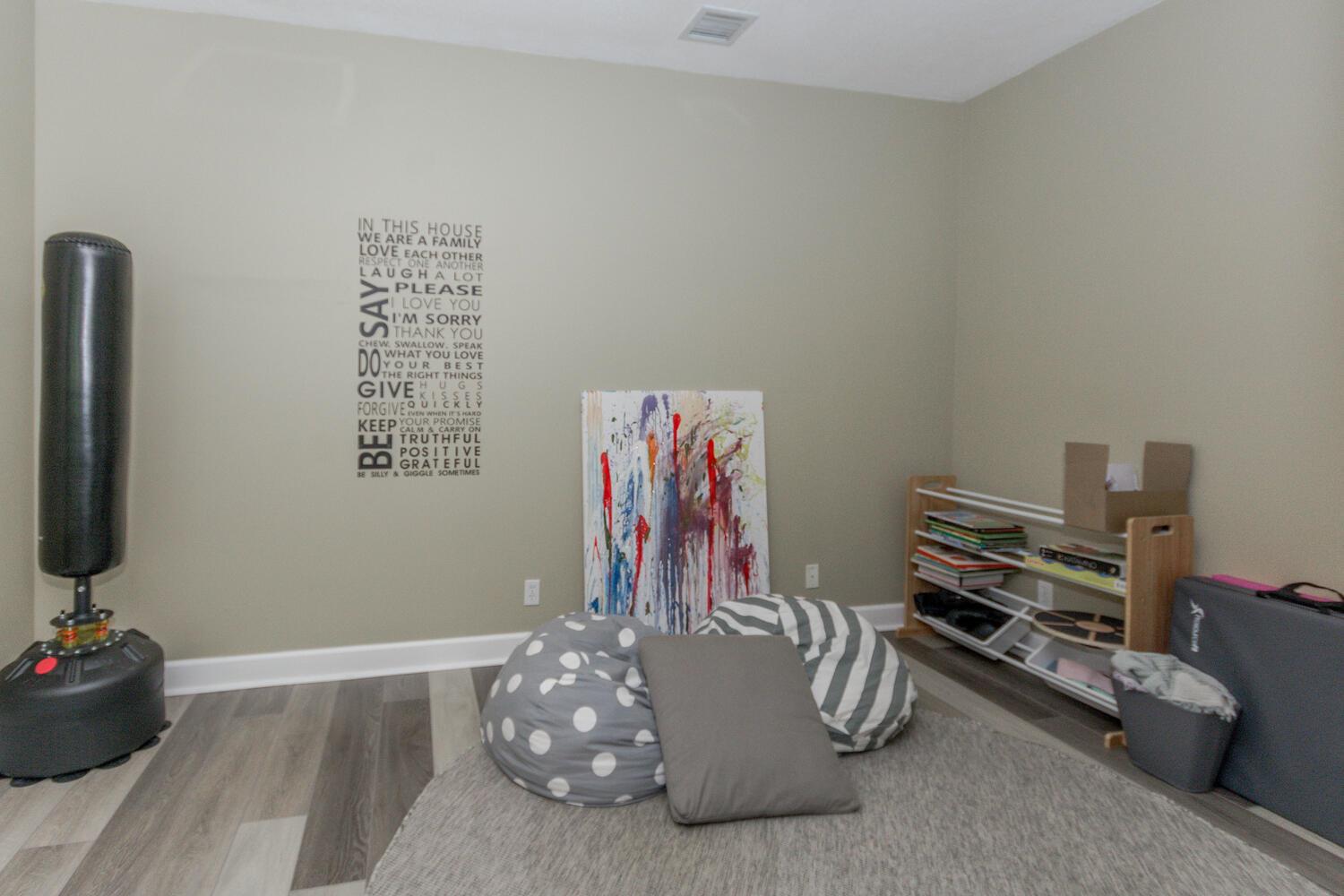 PALOMA - Residential Lease