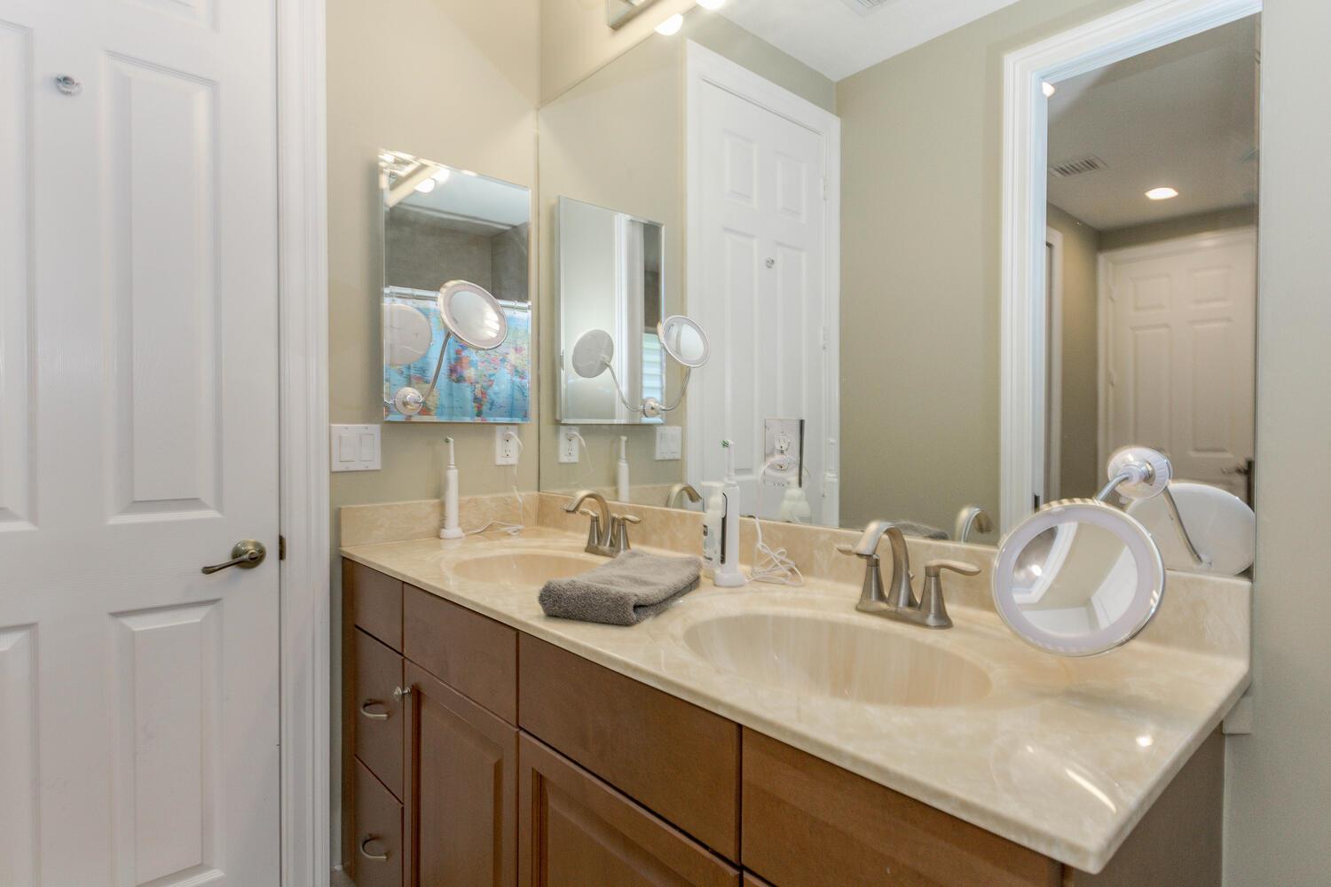 PALOMA - Residential Lease