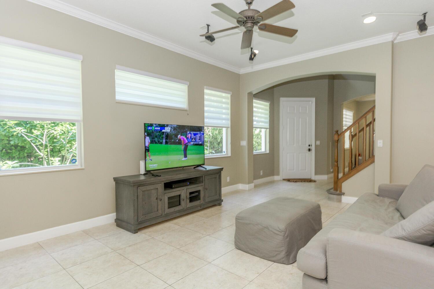 PALOMA - Residential Lease