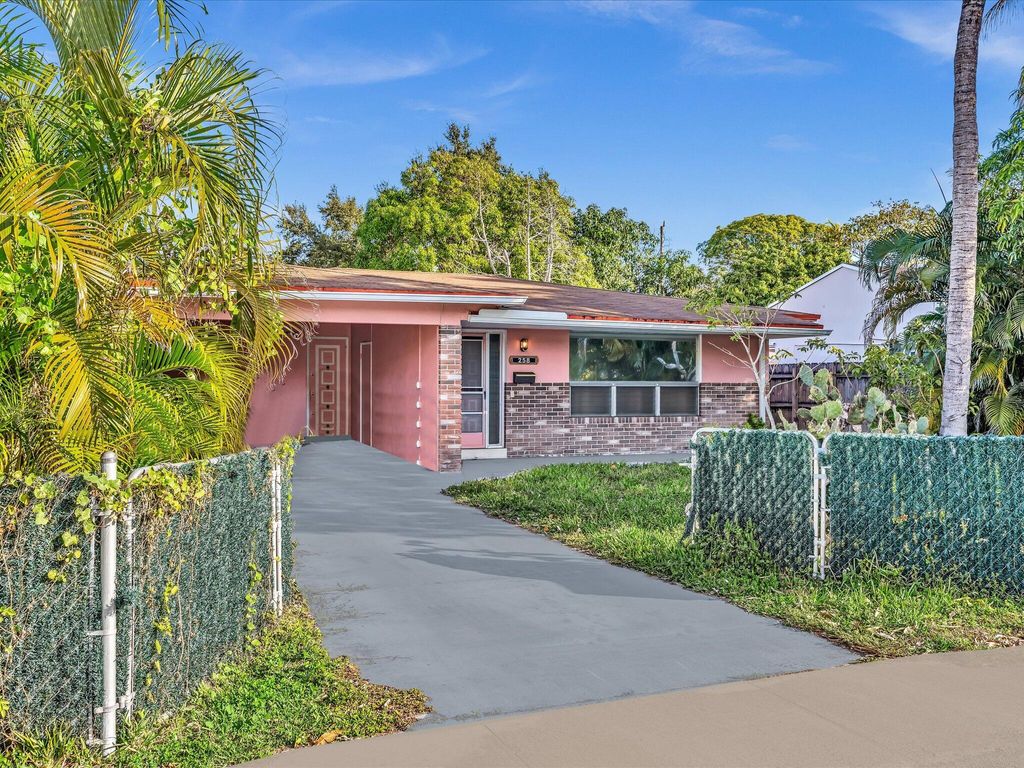 Photo of 258 SW 8th Street, Dania Beach, FL 33004 (MLS # R11159076)