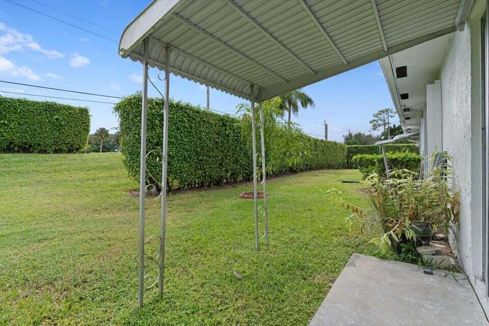 CYPRESS LAKES - Residential