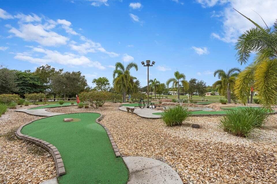 CYPRESS LAKES - Residential
