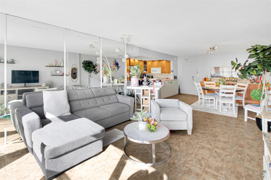 Parliament House - Residential