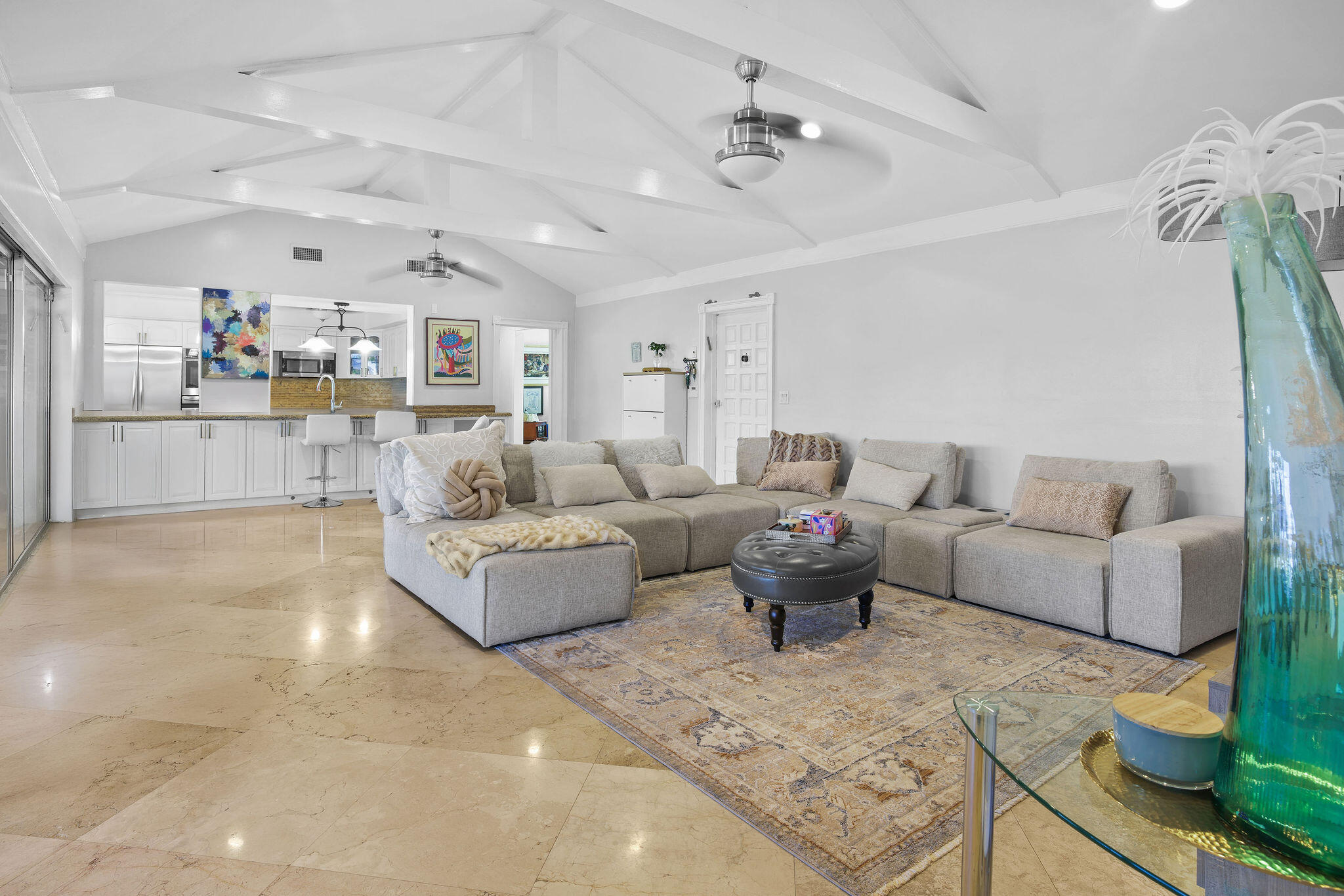 HOLLYWOOD HILLS NORTH SEC ONE - Residential Lease