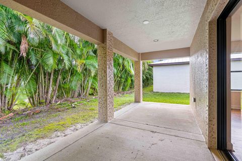 A home in Port St Lucie