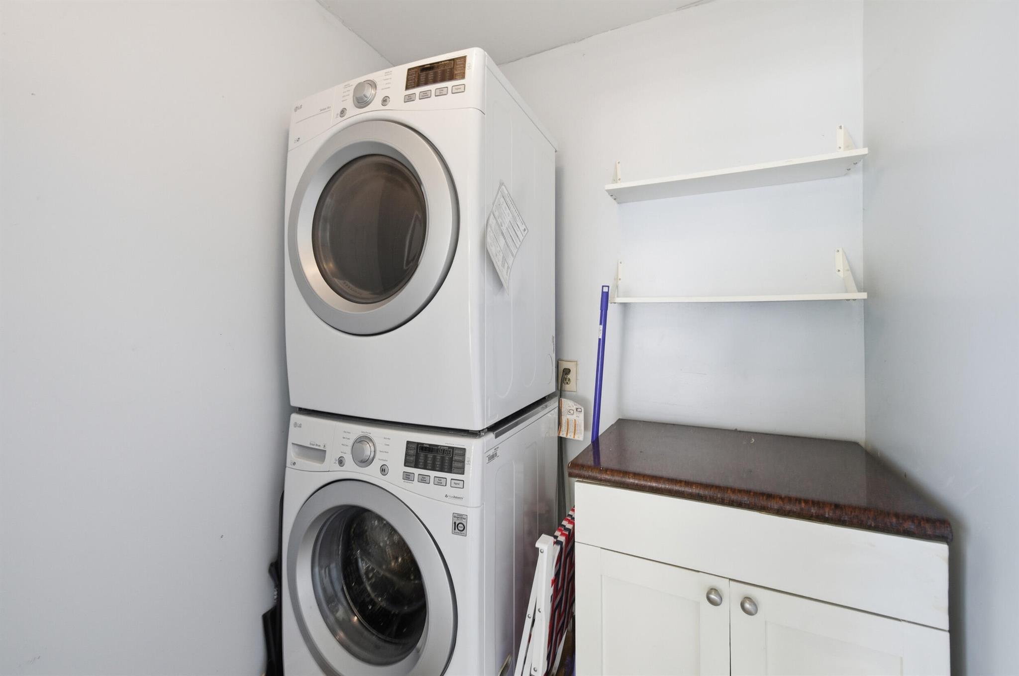 KINGS POINT PIEDMONT COND - Residential