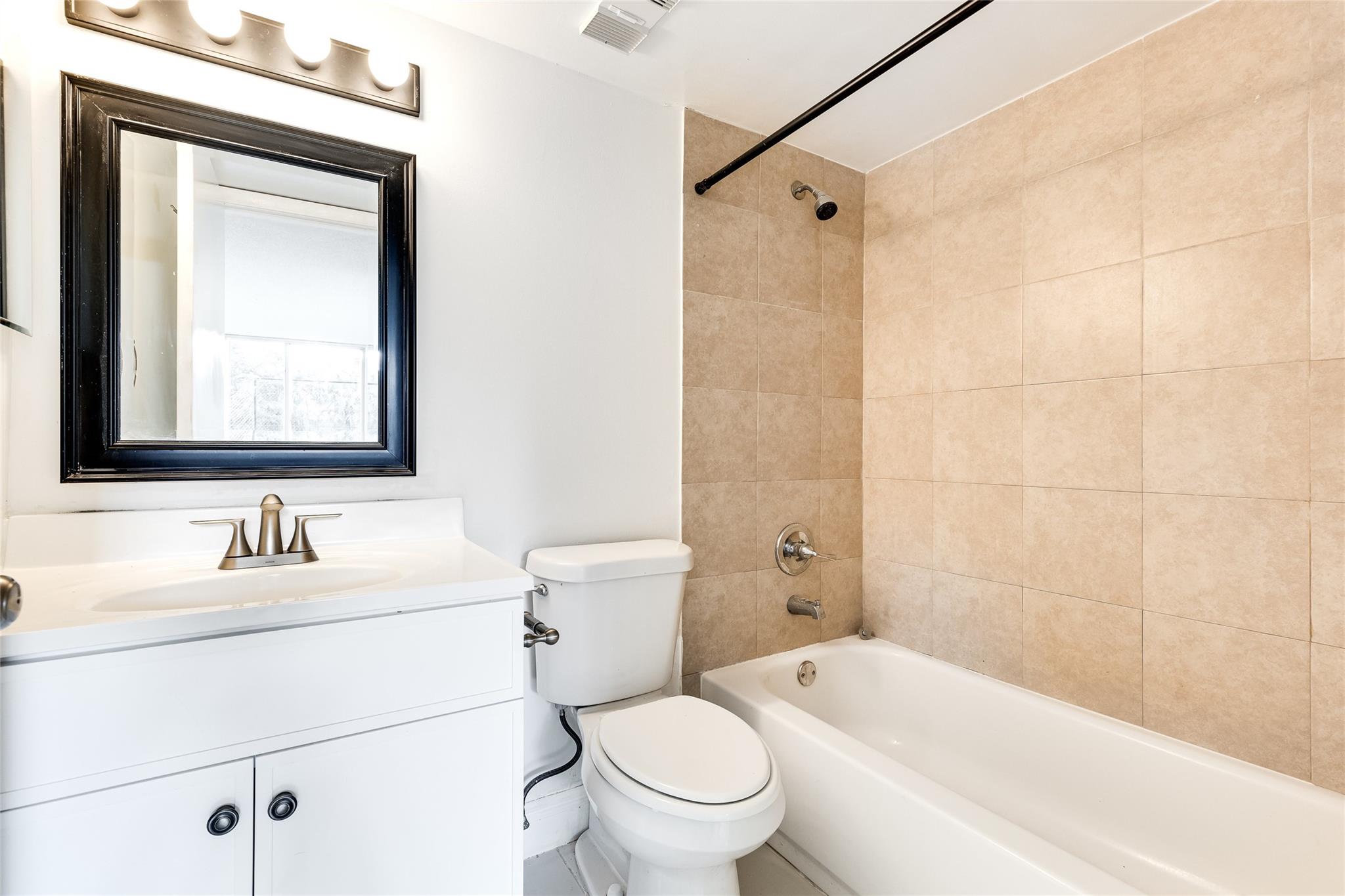 Lakes of Jacaranda - Residential