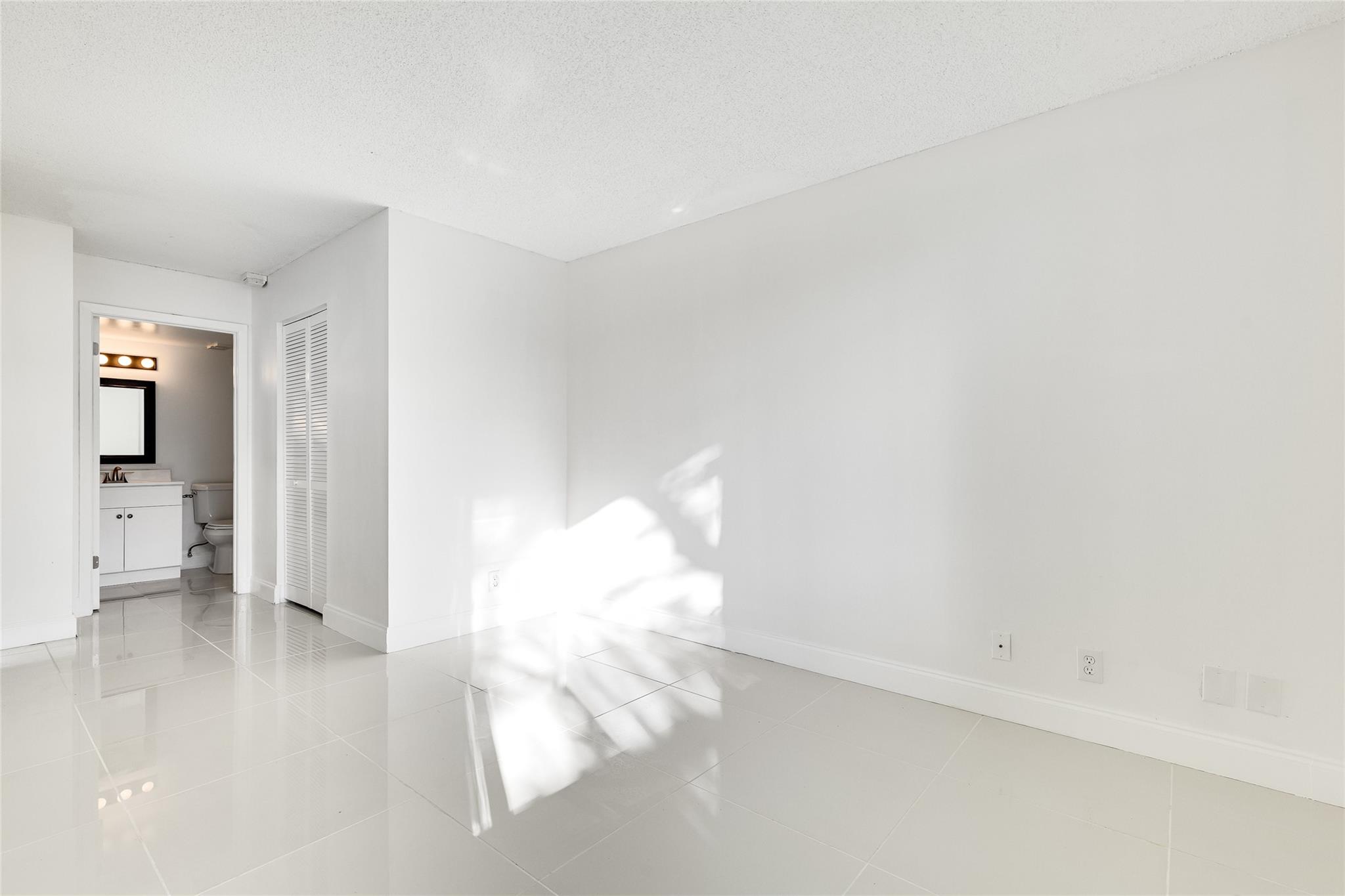 Lakes of Jacaranda - Residential