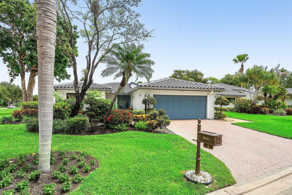 Photo of 2 Woods Lane, Boynton Beach, FL 33436 (MLS # R11121785)