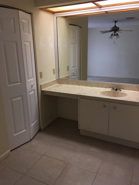 WINDWOOD UNIT I - Residential Lease