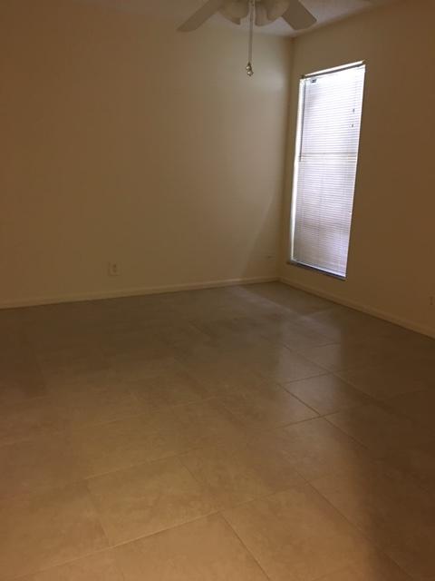 WINDWOOD UNIT I - Residential Lease