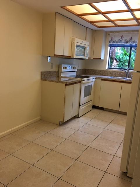 WINDWOOD UNIT I - Residential Lease