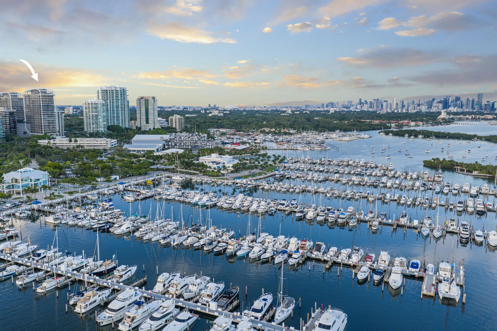 View photos, virtual tours, details... 2655 S Bayshore Drive 902