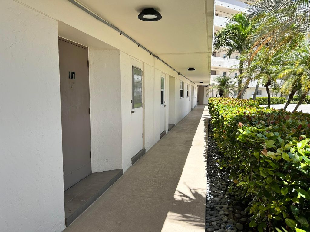Photo of 400 N Federal Highway #107, Deerfield Beach, FL 33441 (MLS # B26038519)