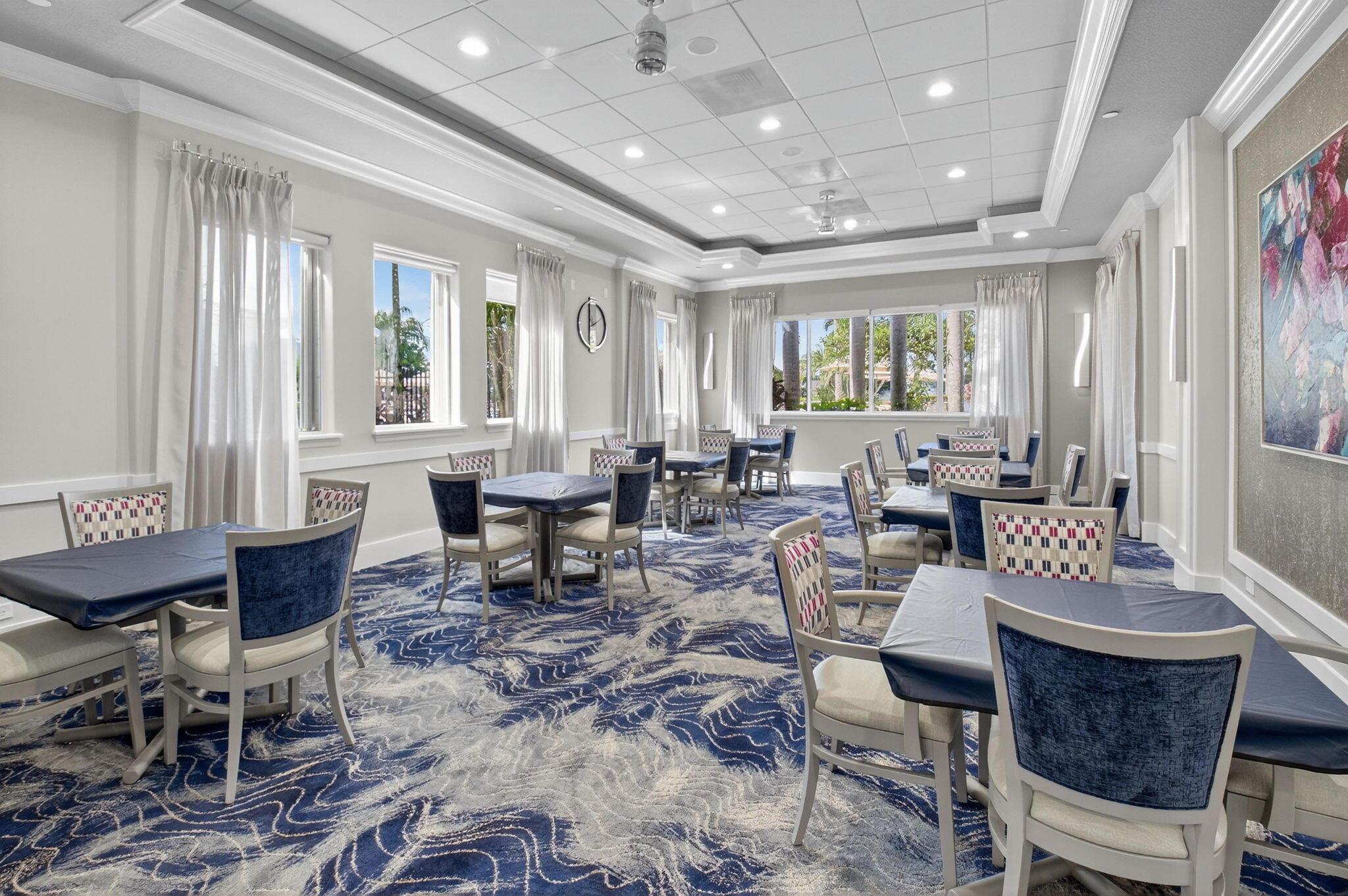 VALENCIA FALLS - Residential