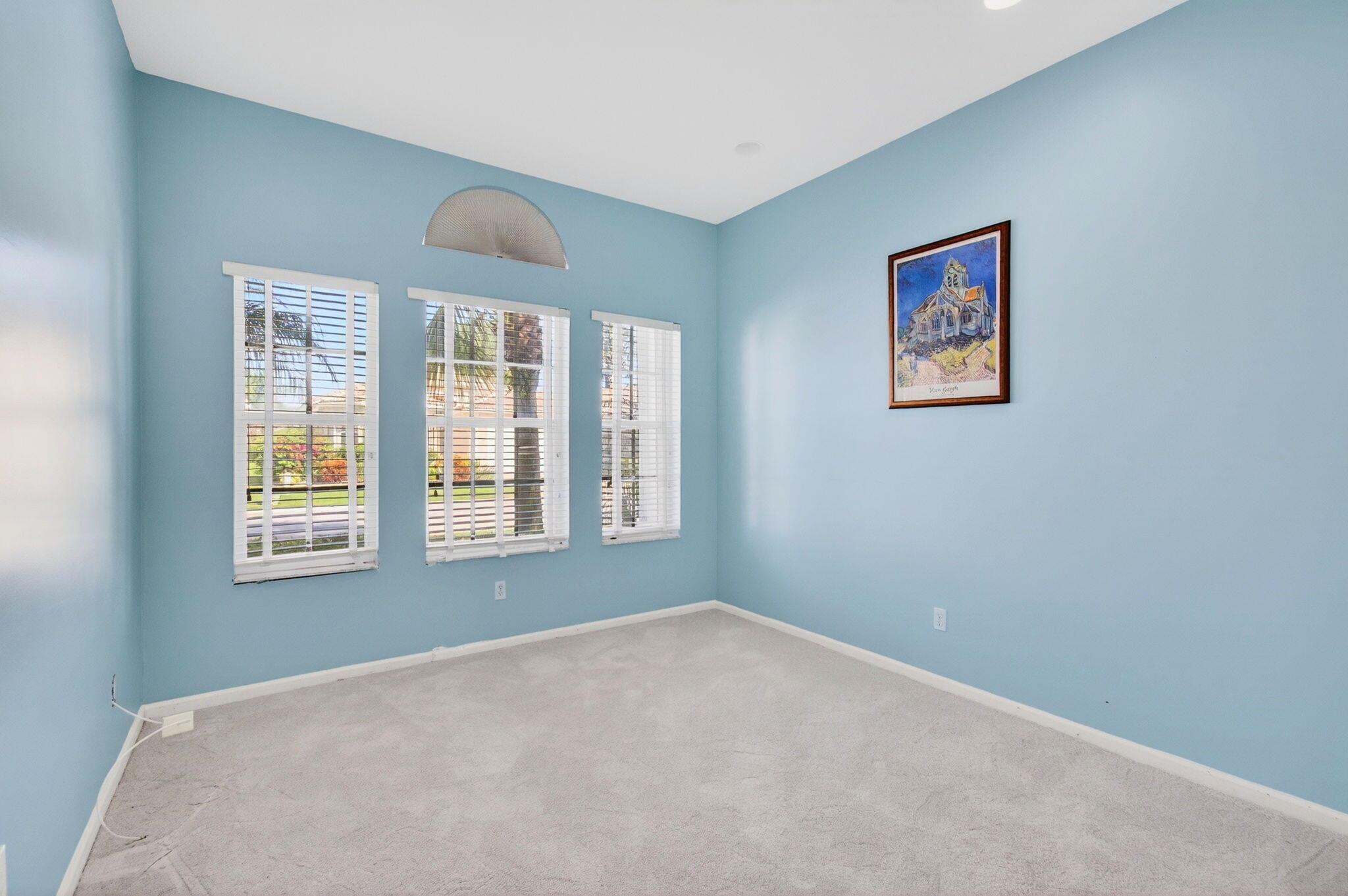 VALENCIA FALLS - Residential