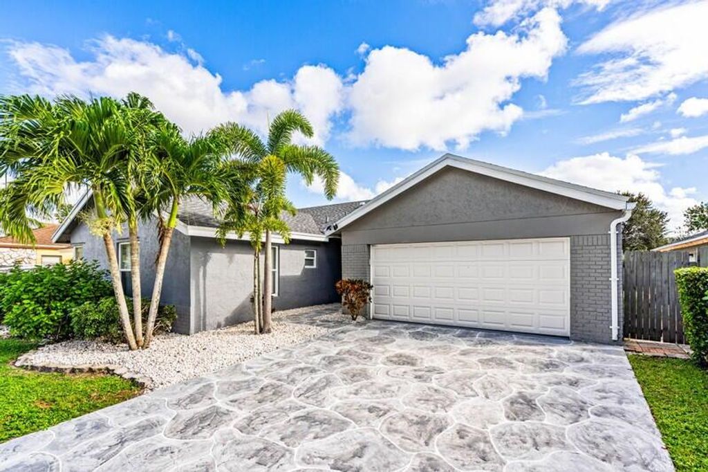 Photo of 21108 Country Creek Drive, Boca Raton, FL 33428 (MLS # R11069354)