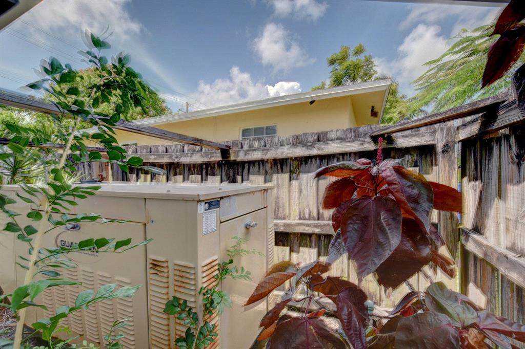 FAIRLAWN 1ST ADD - Residential