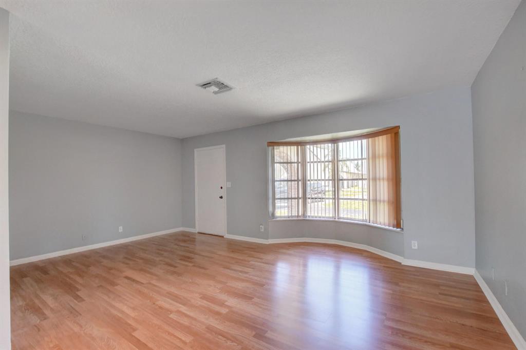 FAIRLAWN 1ST ADD - Residential