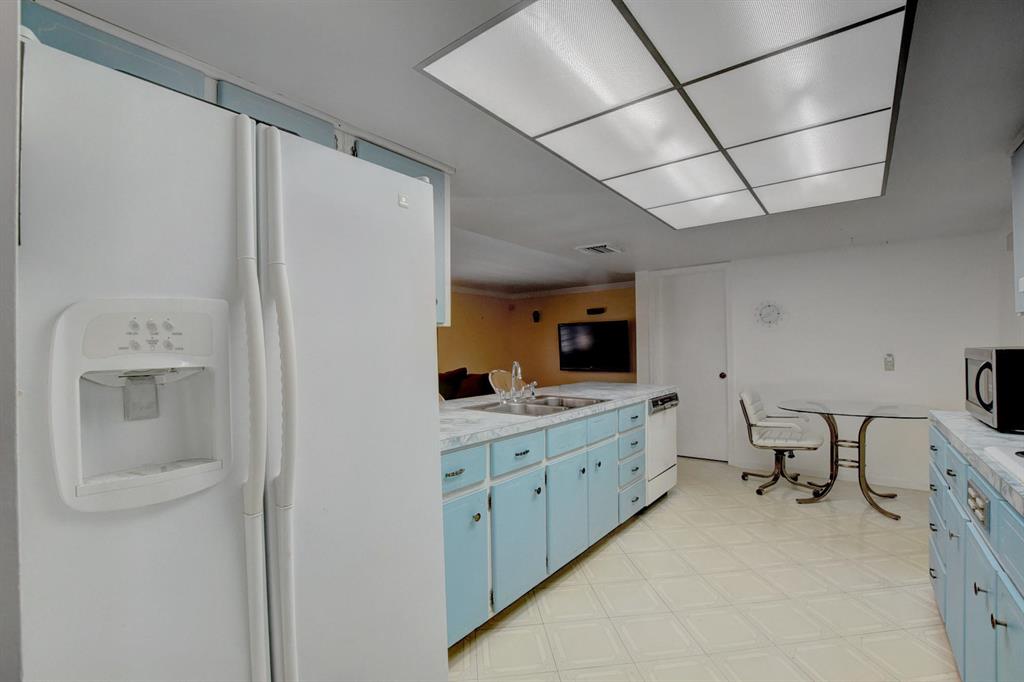 FAIRLAWN 1ST ADD - Residential