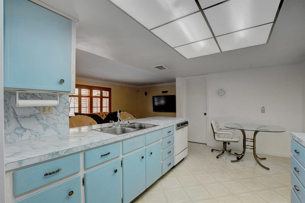 FAIRLAWN 1ST ADD - Residential